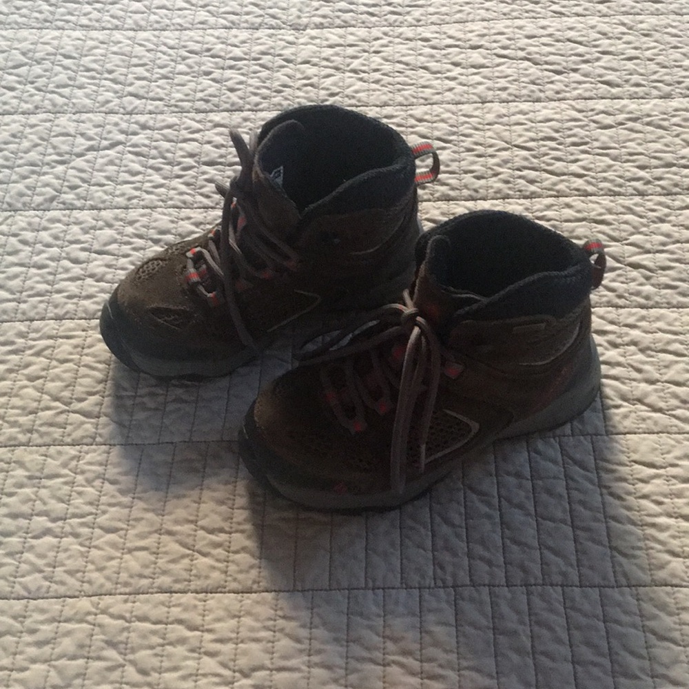 Vasque kids hiking boots